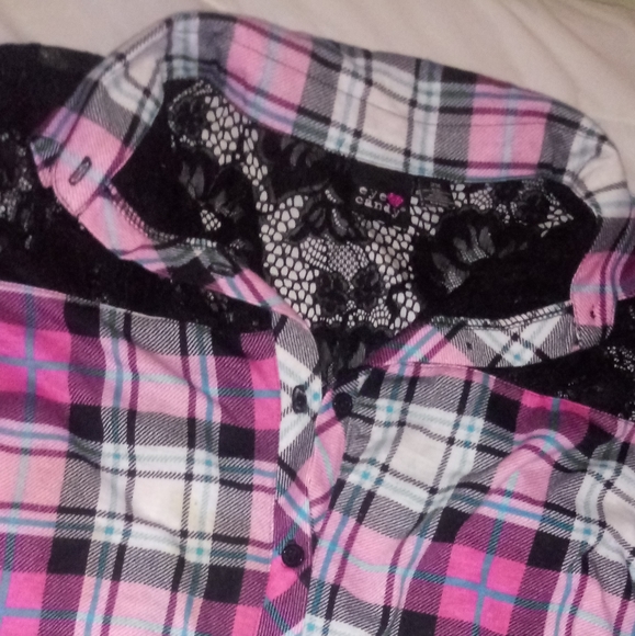 EYE CANDY! β€ Flannel Pink Top button down 2Xl - Picture 2 of 14